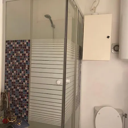 T1 Meuble Centre Ecussons Apartamento *